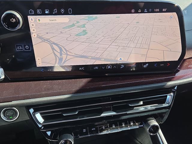 New 2026 Chevrolet Traverse Z71 w/ Enhanced Driving Package image 11