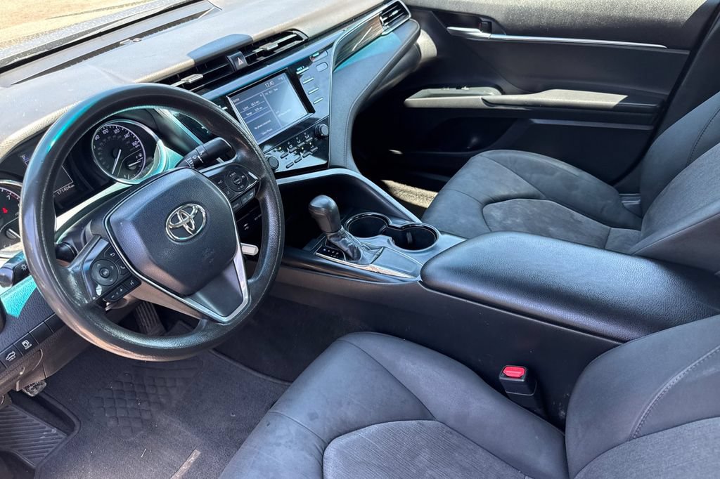 Used 2019 Toyota Camry LE FWD image 10
