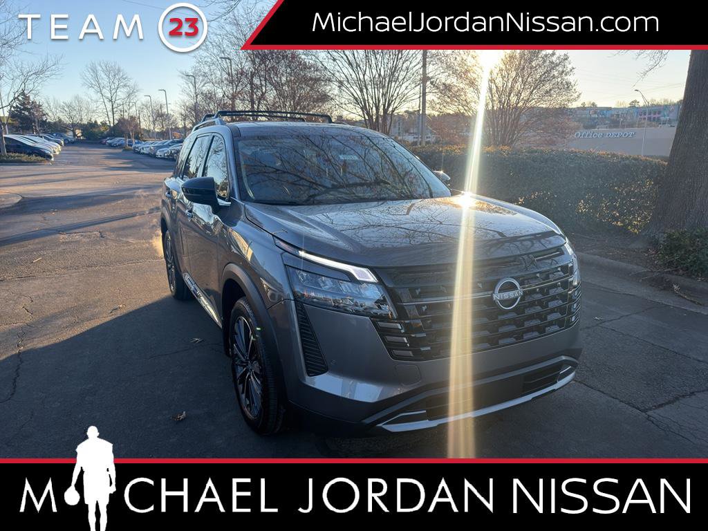 New 2026 Nissan Pathfinder Platinum image 1