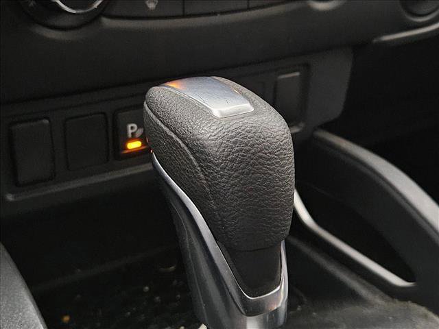 Used 2022 Nissan Frontier SV w/ Technology Package RWD image 11
