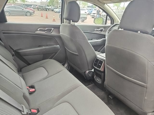 Used 2026 Kia Sportage LX FWD image 10