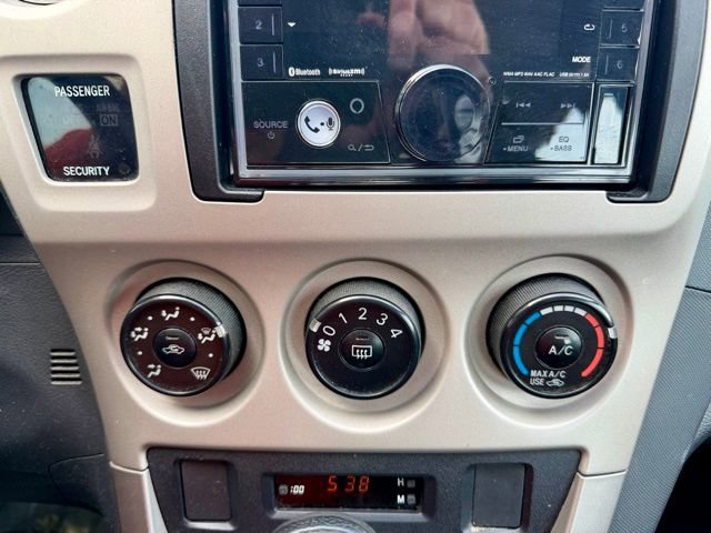 Used 2010 Toyota Matrix image 29