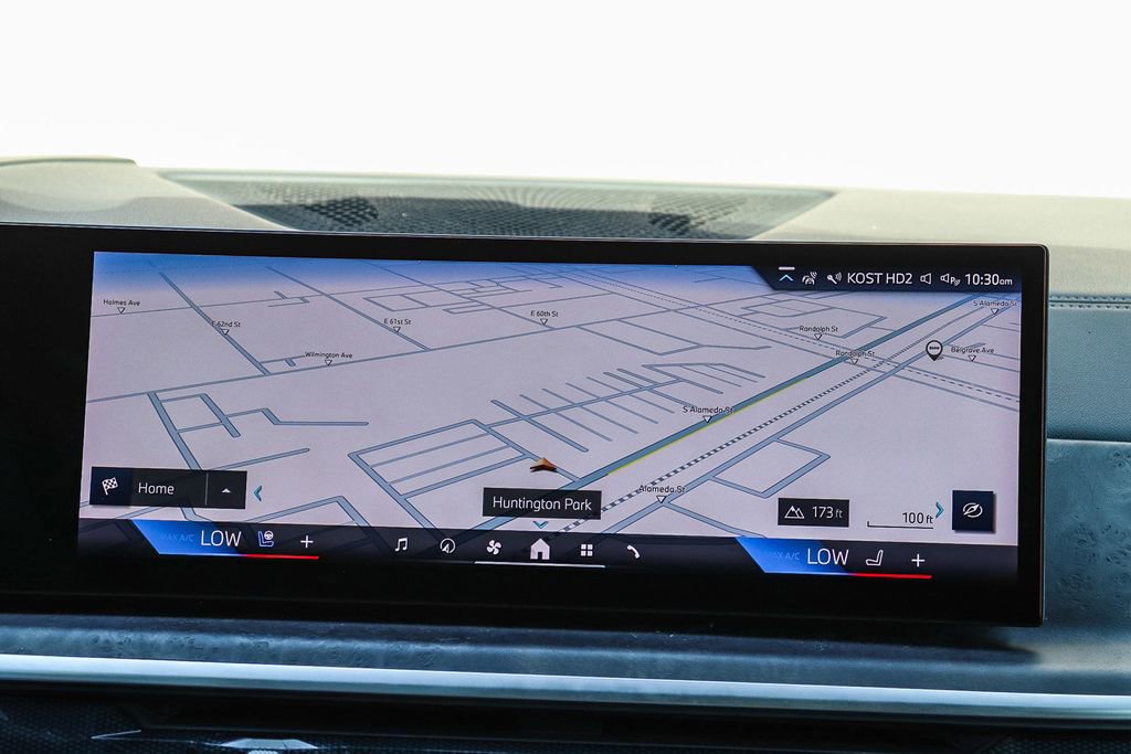 Used 2024 BMW X7 xDrive40i w/ M Sport Package image 14