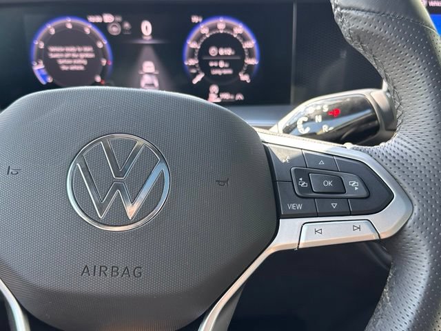 Used 2025 Volkswagen Tiguan SE R-Line AWD/4WD image 22
