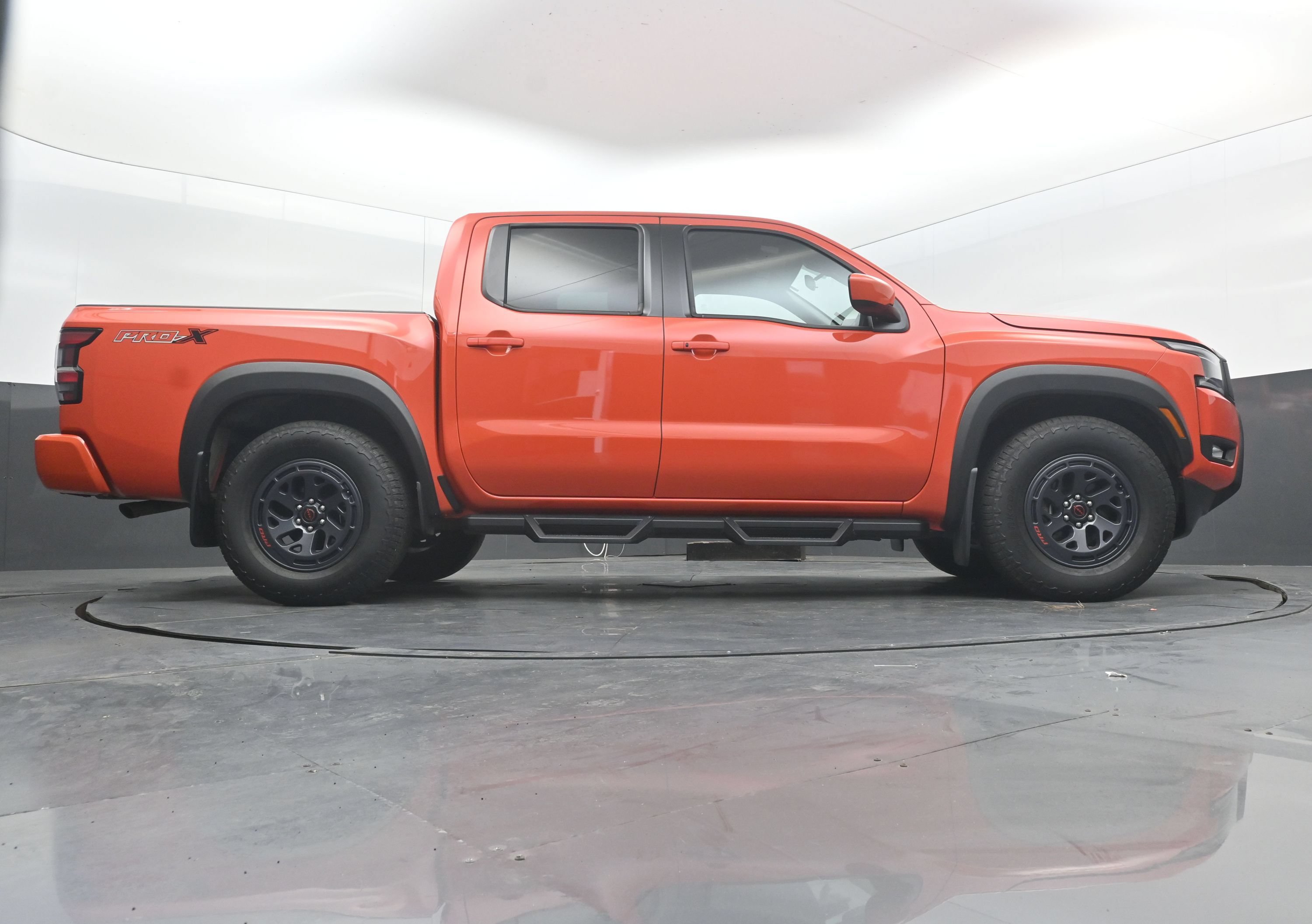 Used 2025 Nissan Frontier Pro-X RWD image 29