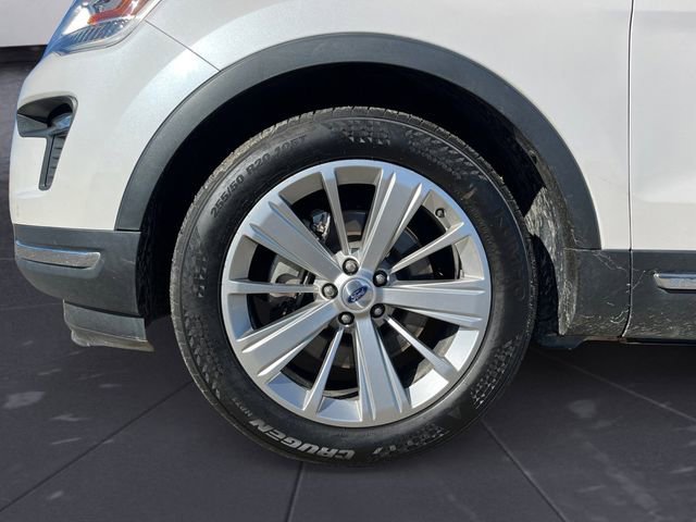 Used 2019 Ford Explorer Limited w/ Class III Trailer Tow Package image 14