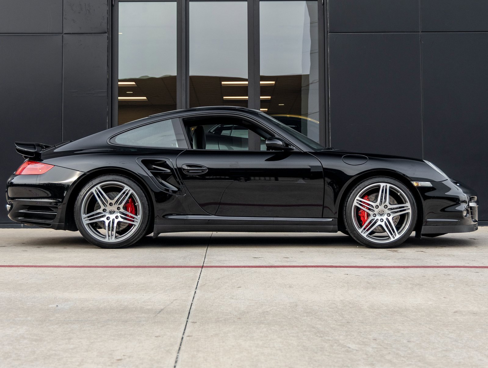 Used 2008 Porsche 911 Turbo image 10