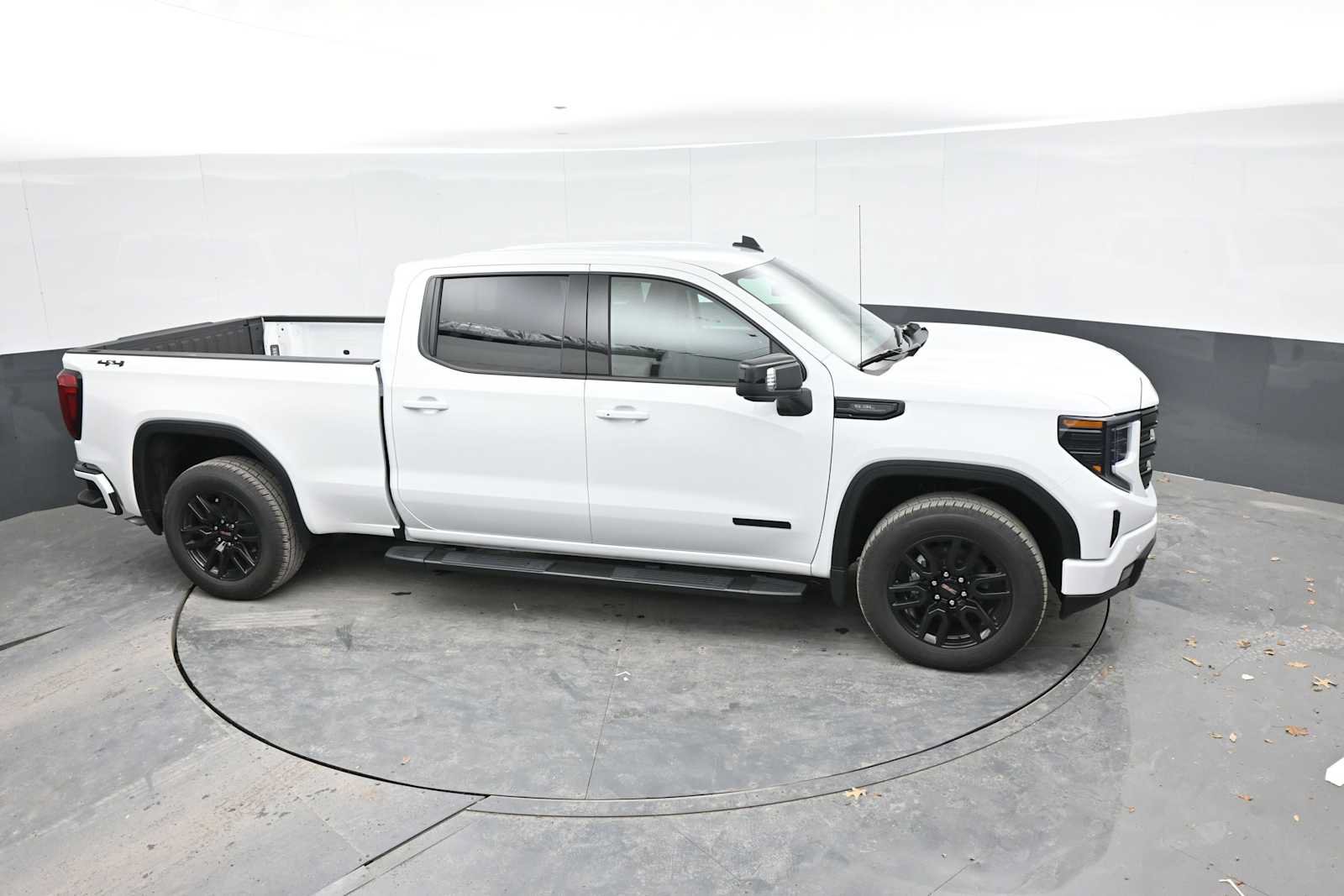New 2026 GMC Sierra 1500 Elevation w/ Preferred Package AWD/4WD image 34