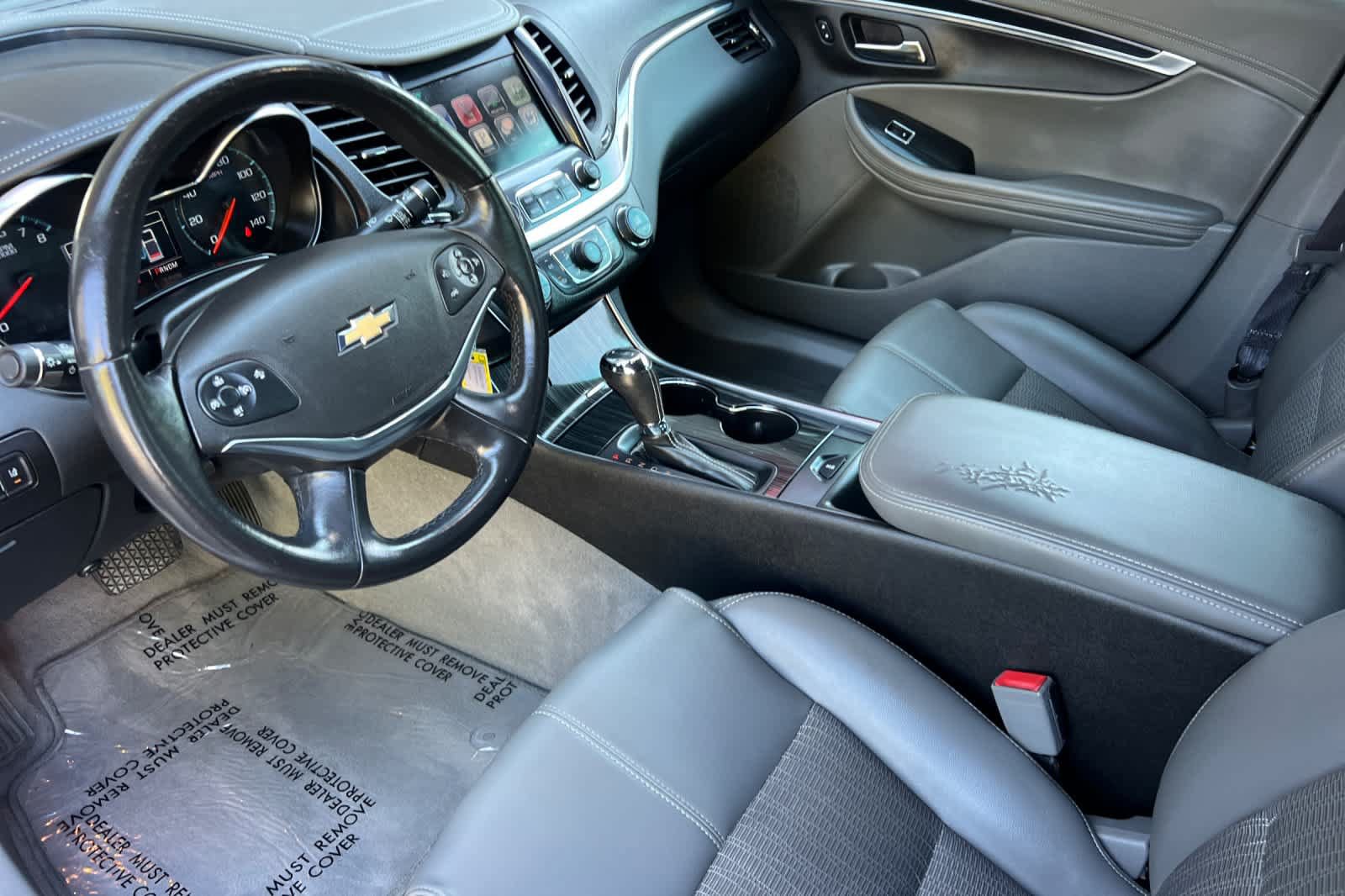 Used 2016 Chevrolet Impala LT w/ Convenience Package FWD image 11