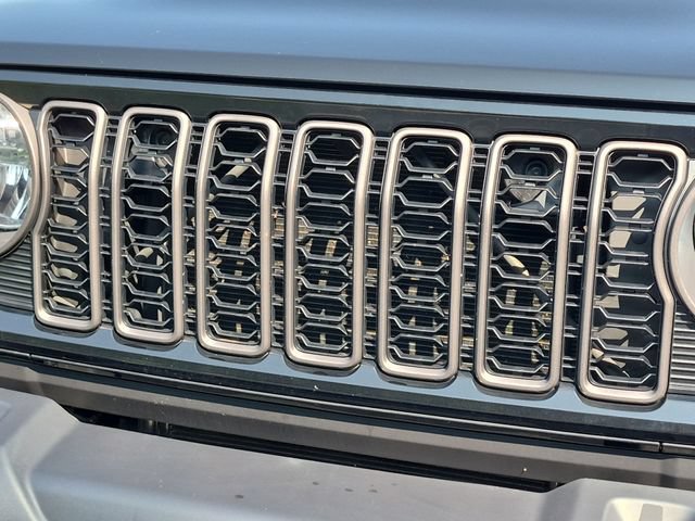 Used 2024 Jeep Gladiator Sport AWD/4WD image 24