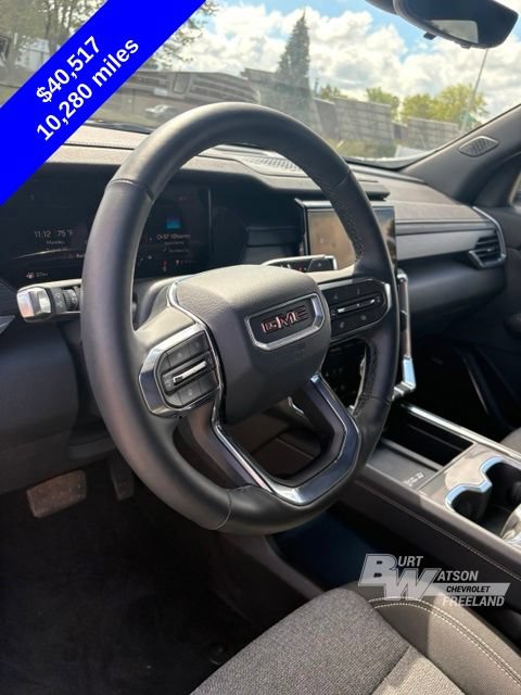 Used 2026 GMC Acadia Elevation FWD image 16