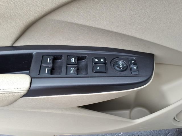 Used 2013 Acura RDX AWD w/ Technology Package image 8