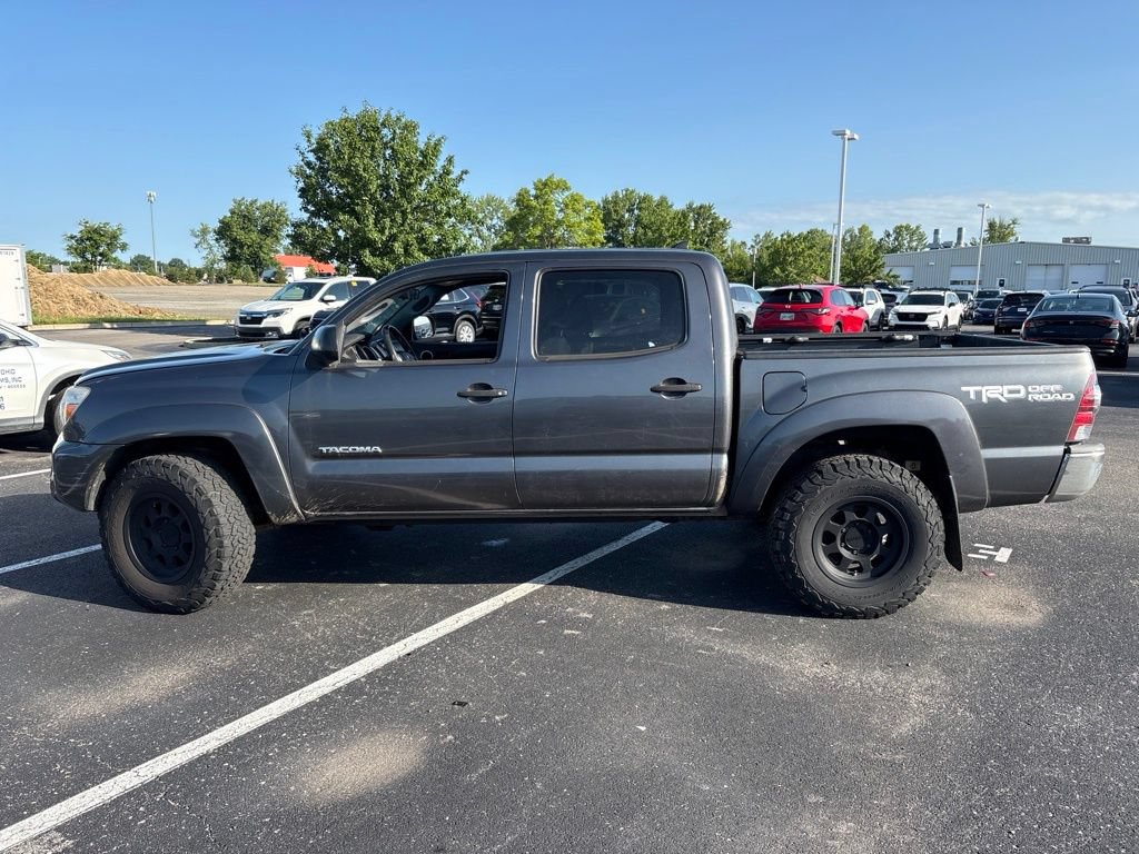 Used 2014 Toyota Tacoma 4x4 Double Cab w/ TRD Off-Road Package image 8