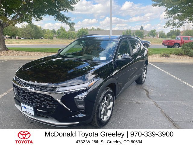 Used 2026 Chevrolet Trax LT w/ Driver Confidence Package FWD image 1
