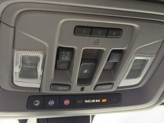 Used 2022 GMC Sierra 2500 Denali w/ Denali Black Diamond Edition image 36