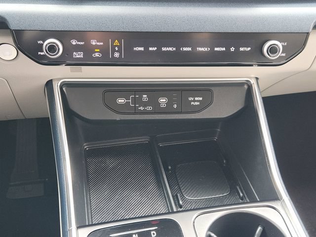 Used 2026 Kia Carnival EX FWD image 19