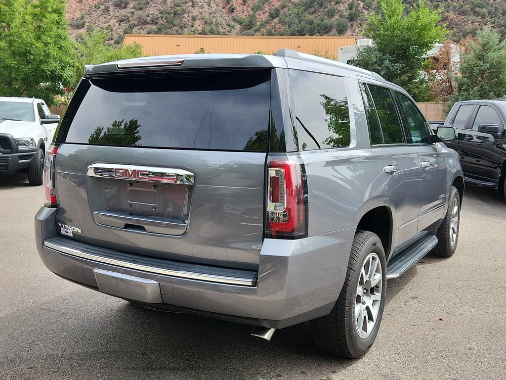 Used 2018 GMC Yukon Denali w/ Enhanced Security Package AWD/4WD image 3