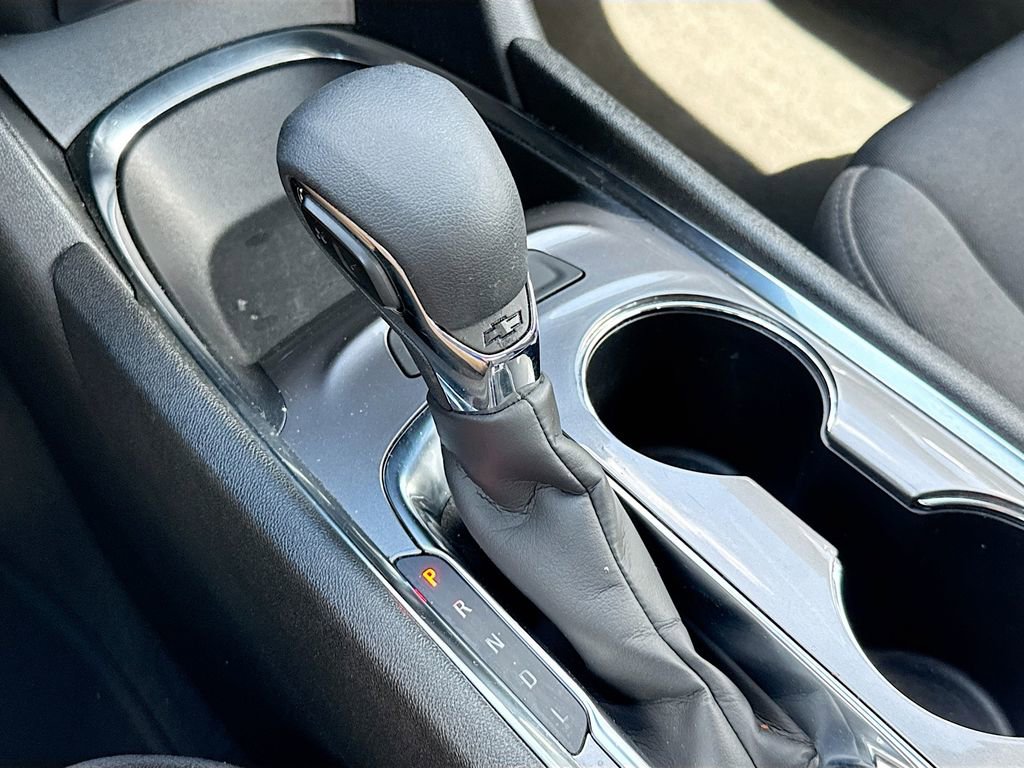 Used 2025 Chevrolet Malibu LT image 16