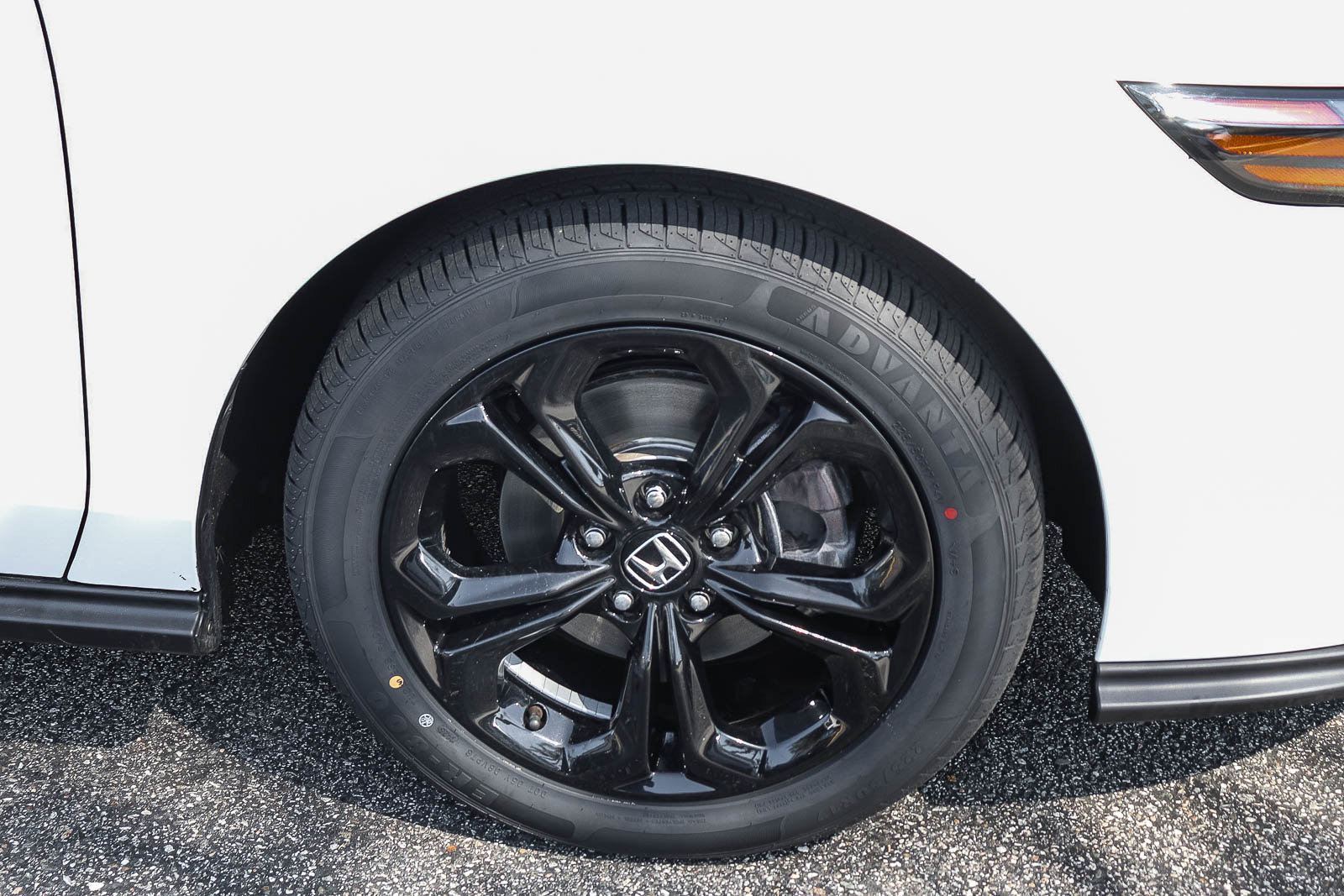 Certified 2025 Honda Accord SE image 7