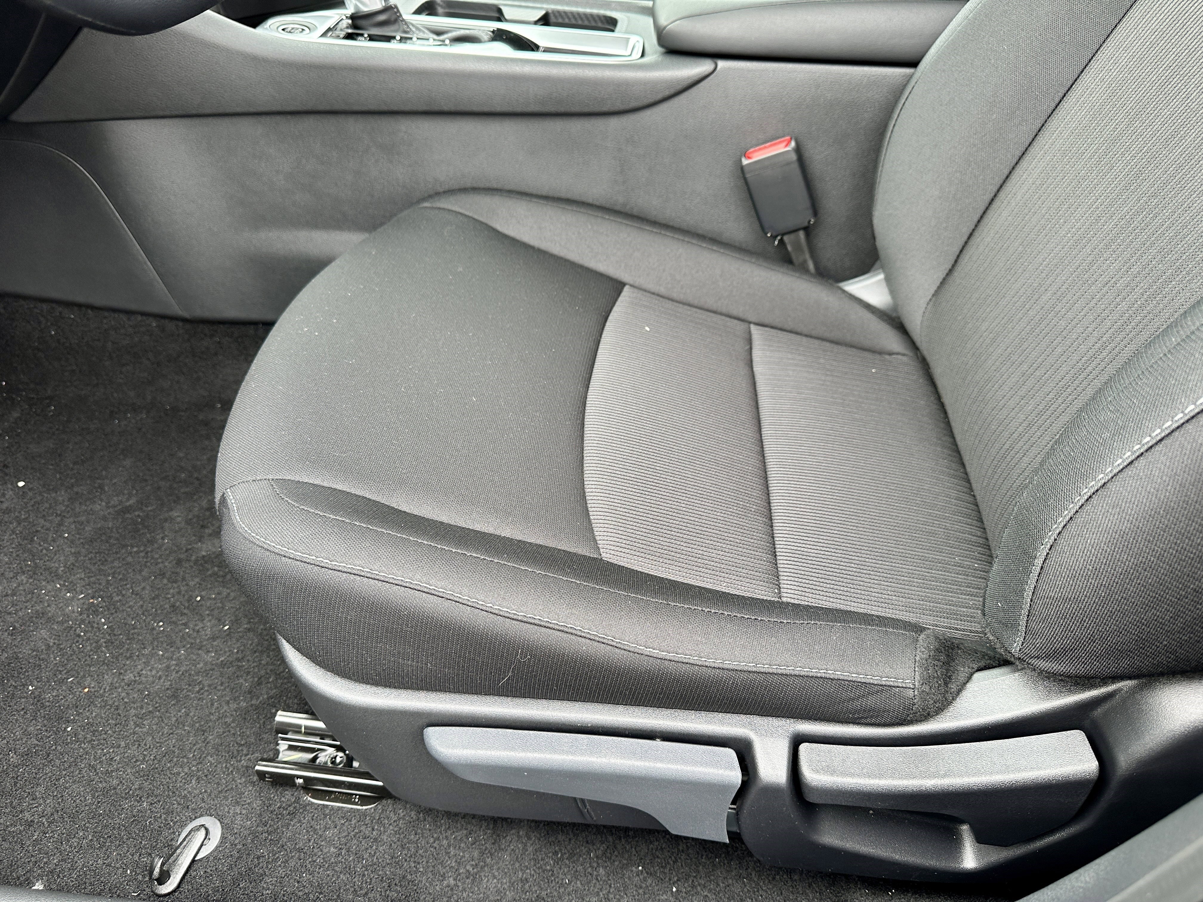 Used 2025 Nissan Sentra SV image 23