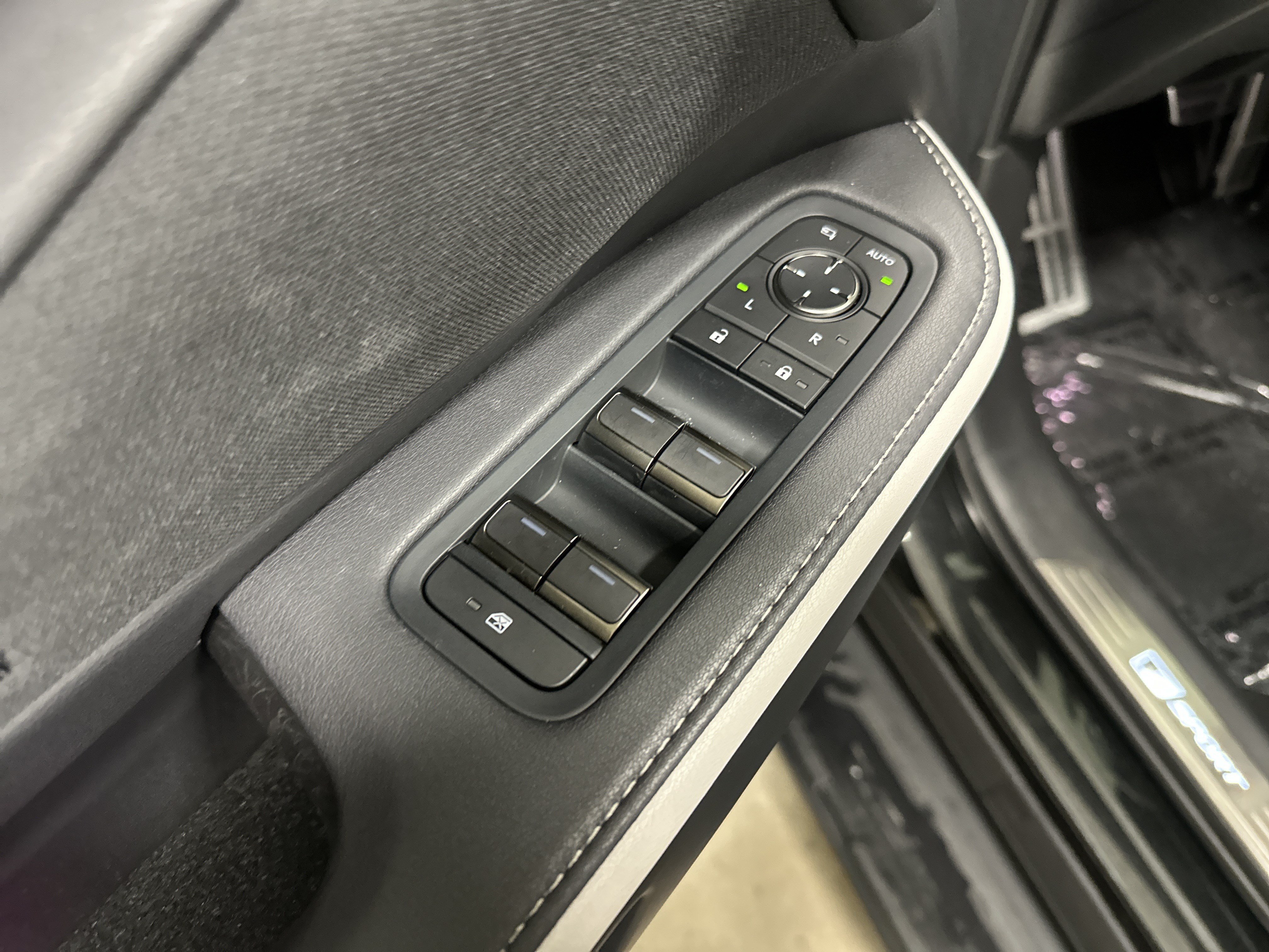 Certified 2026 Lexus TX 350 AWD w/ Technology Package image 18