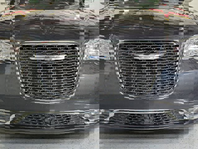 Used 2017 Chrysler 300 C w/ Safetytec Plus Group image 53