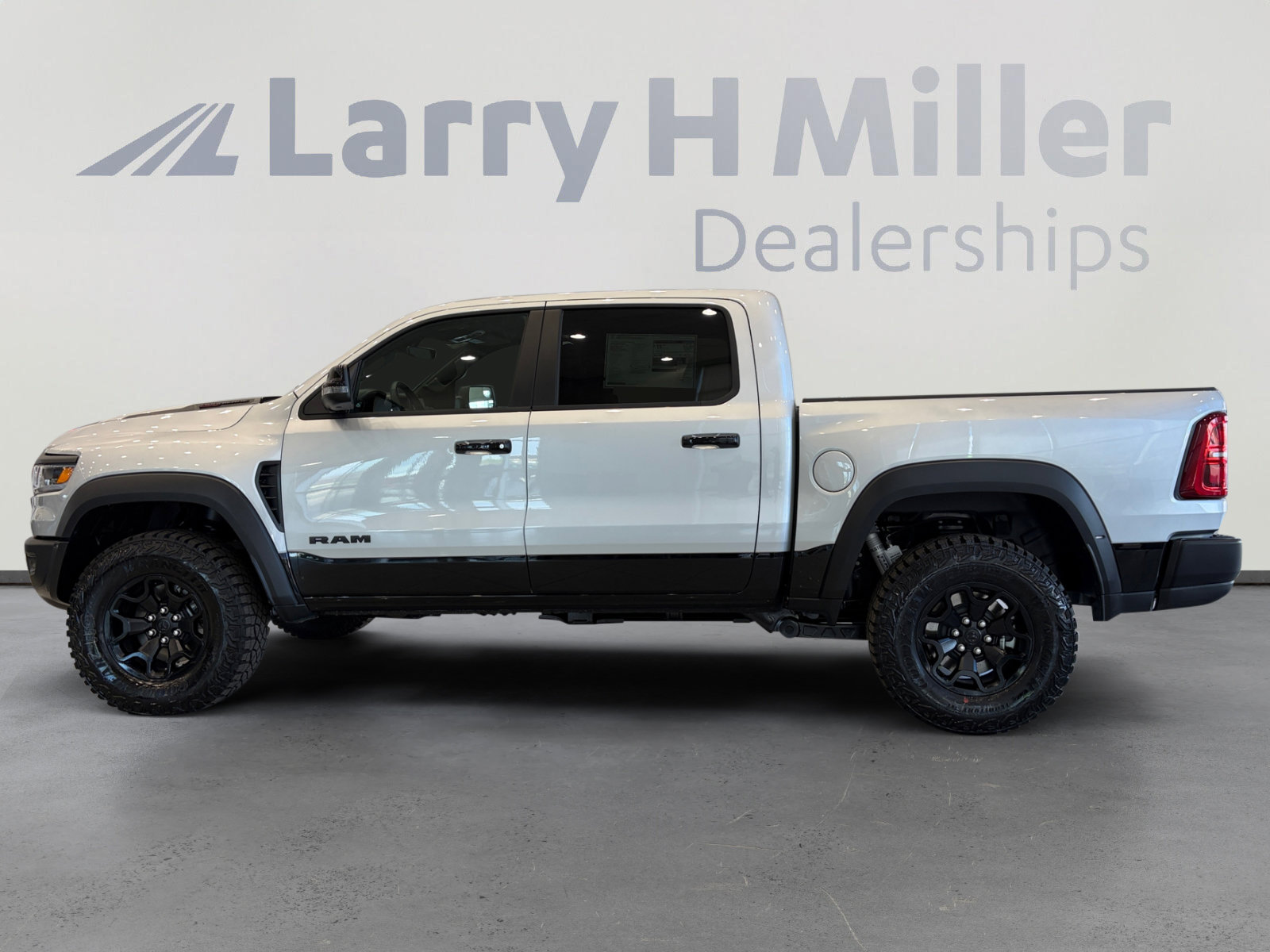 New 2026 RAM 1500 RHO AWD/4WD image 2
