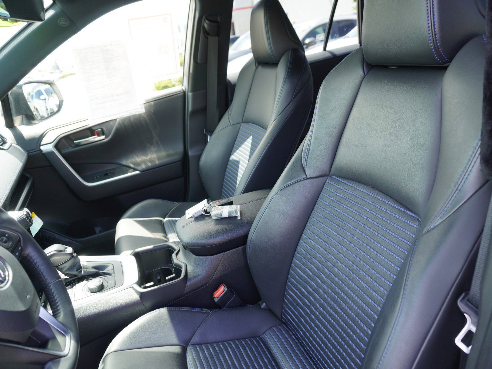 Used 2023 Toyota RAV4 XSE AWD/4WD image 24