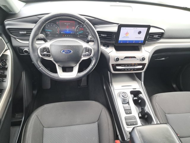 Certified 2022 Ford Explorer XLT image 16