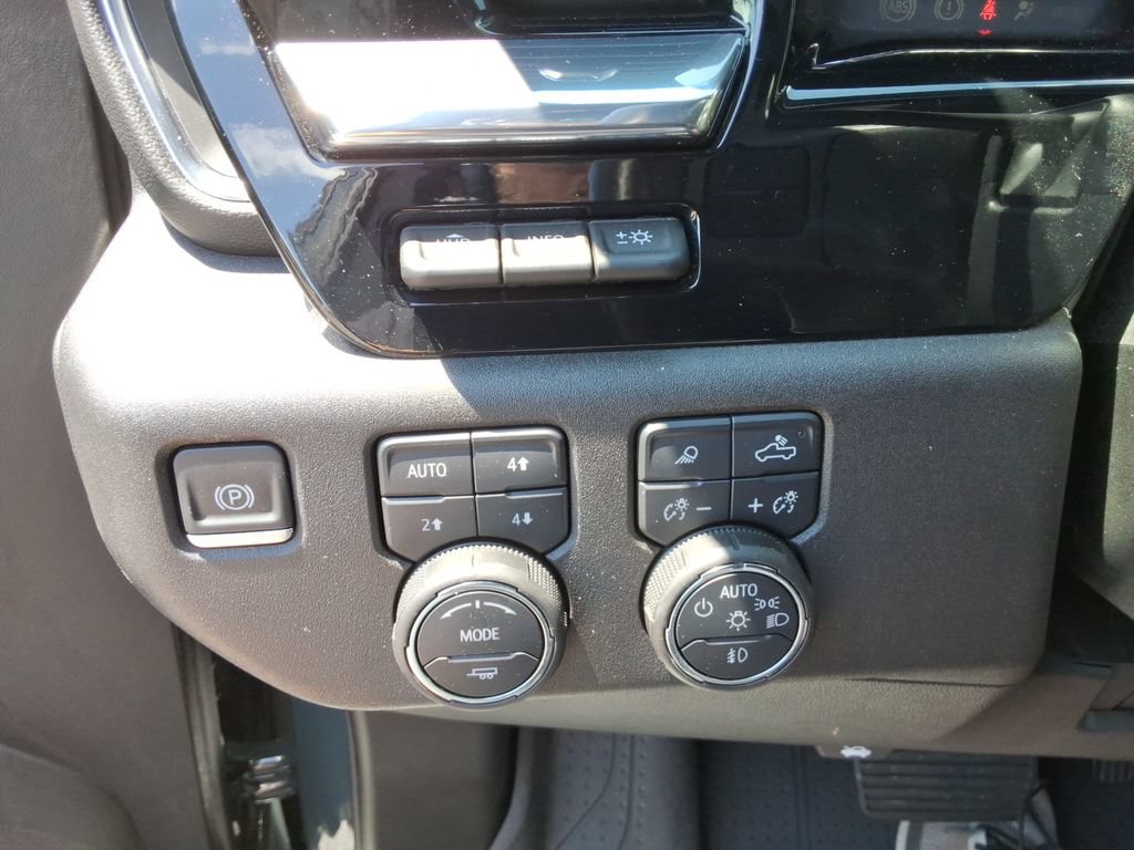 Certified 2025 Chevrolet Silverado 2500 LTZ w/ Trail Boss Package AWD/4WD image 40