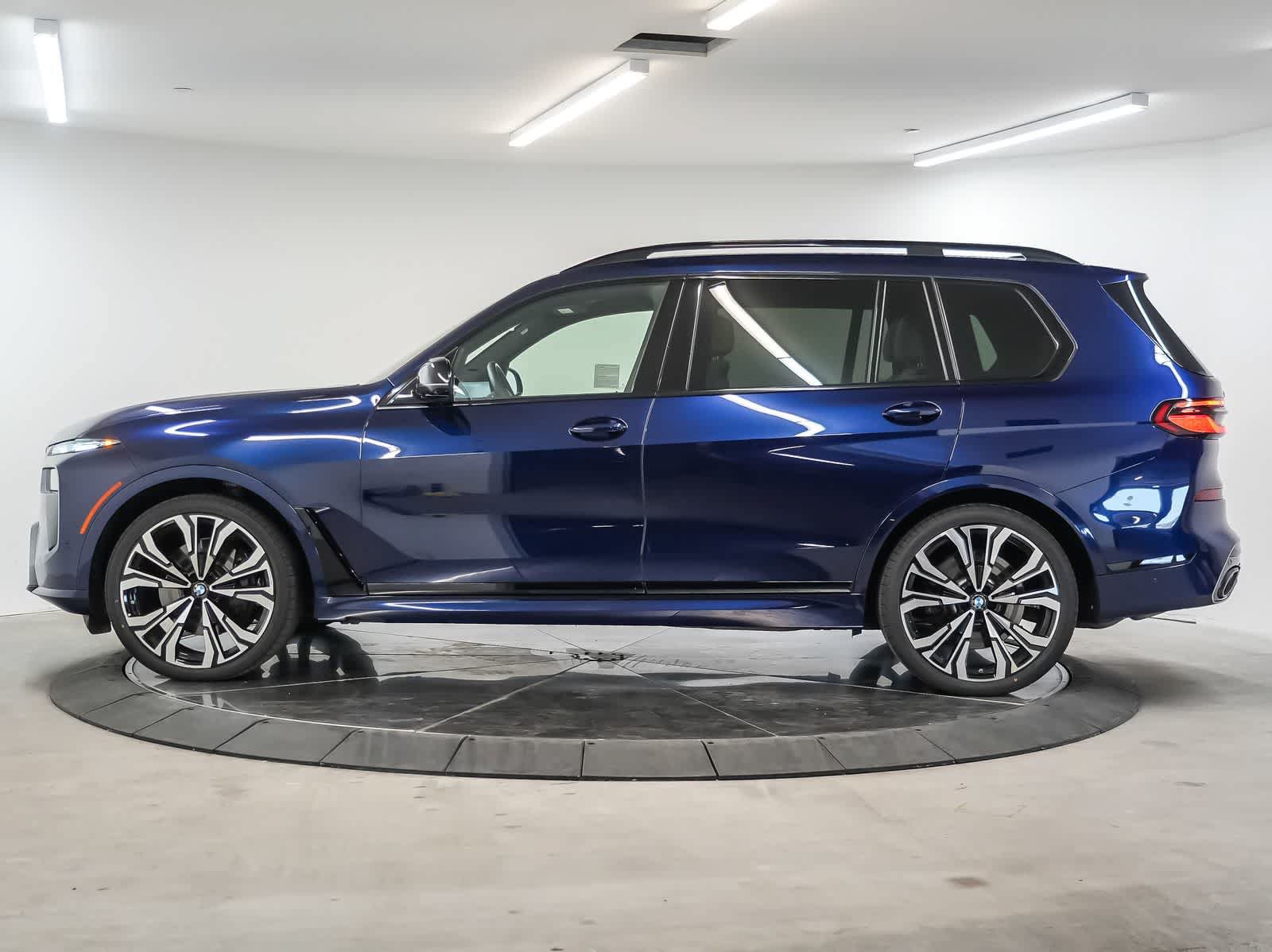 Used 2024 BMW X7 M60i w/ Executive Package AWD/4WD image 2