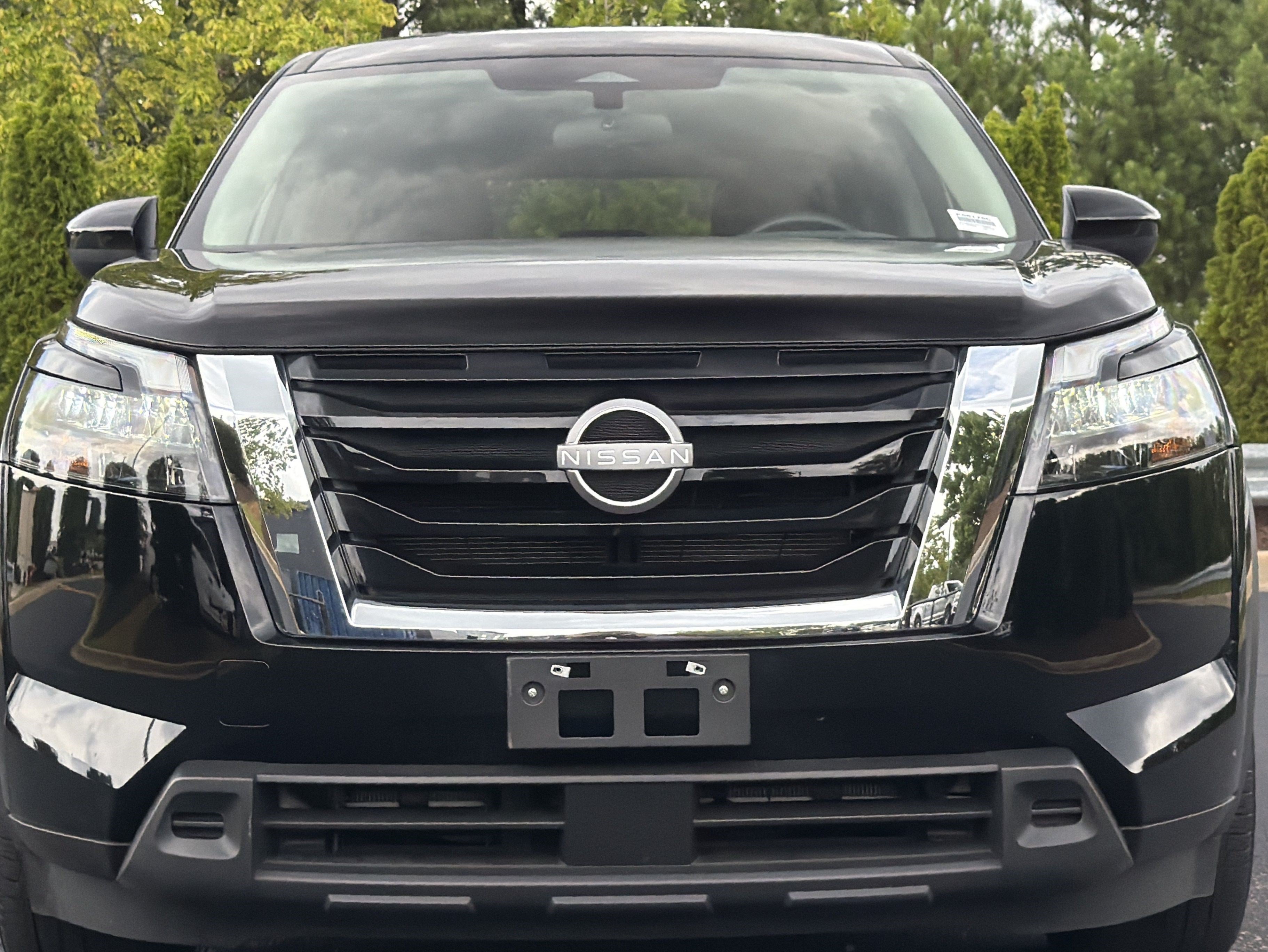 Used 2025 Nissan Pathfinder S AWD/4WD image 19