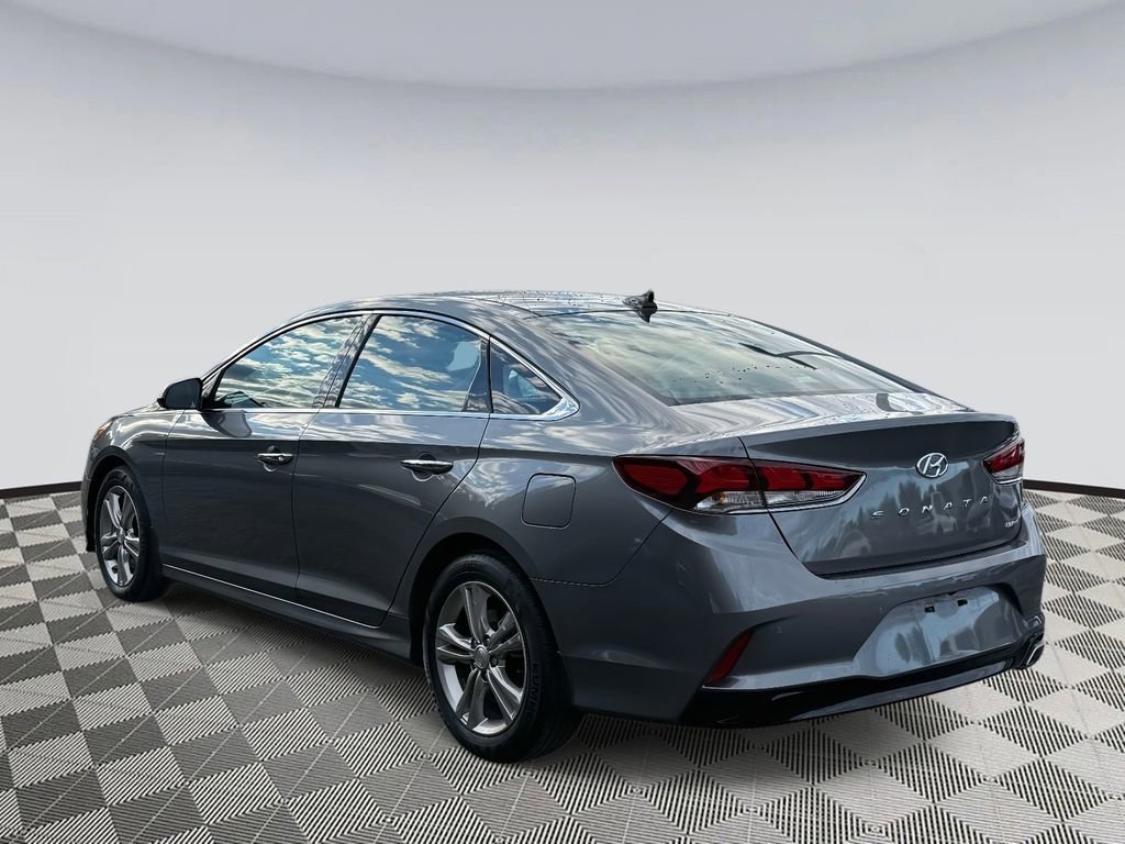 Used 2019 Hyundai Sonata Limited w/ Ultimate Package 04 image 4