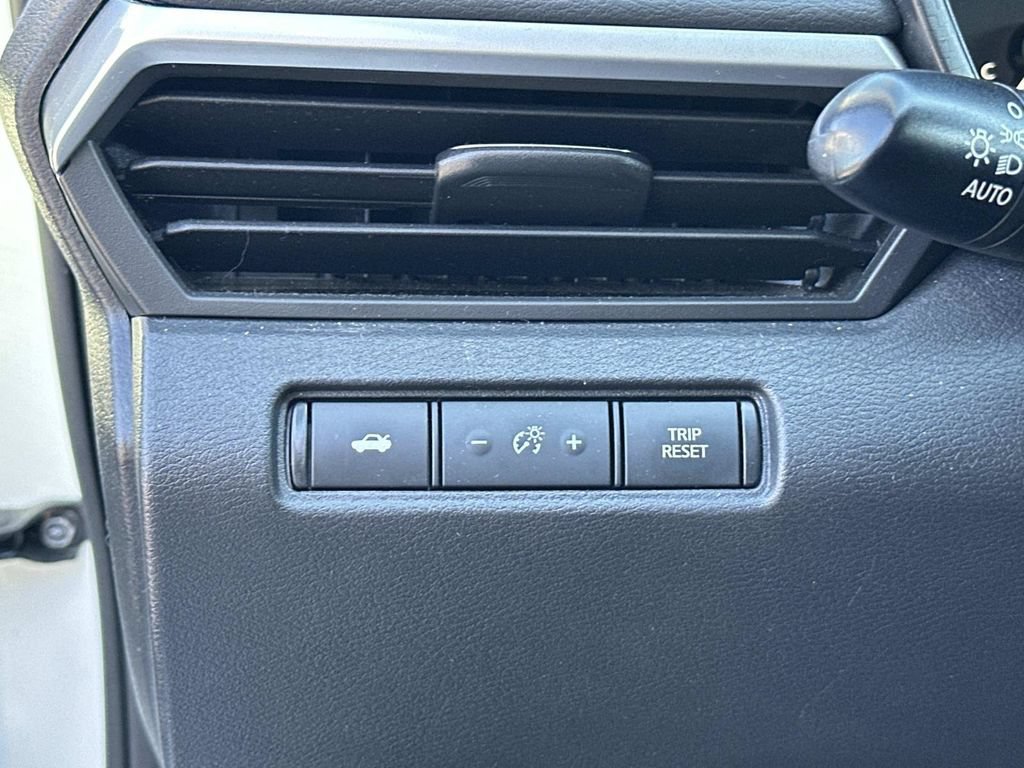 Used 2021 Nissan Altima 2.5 SR FWD image 25