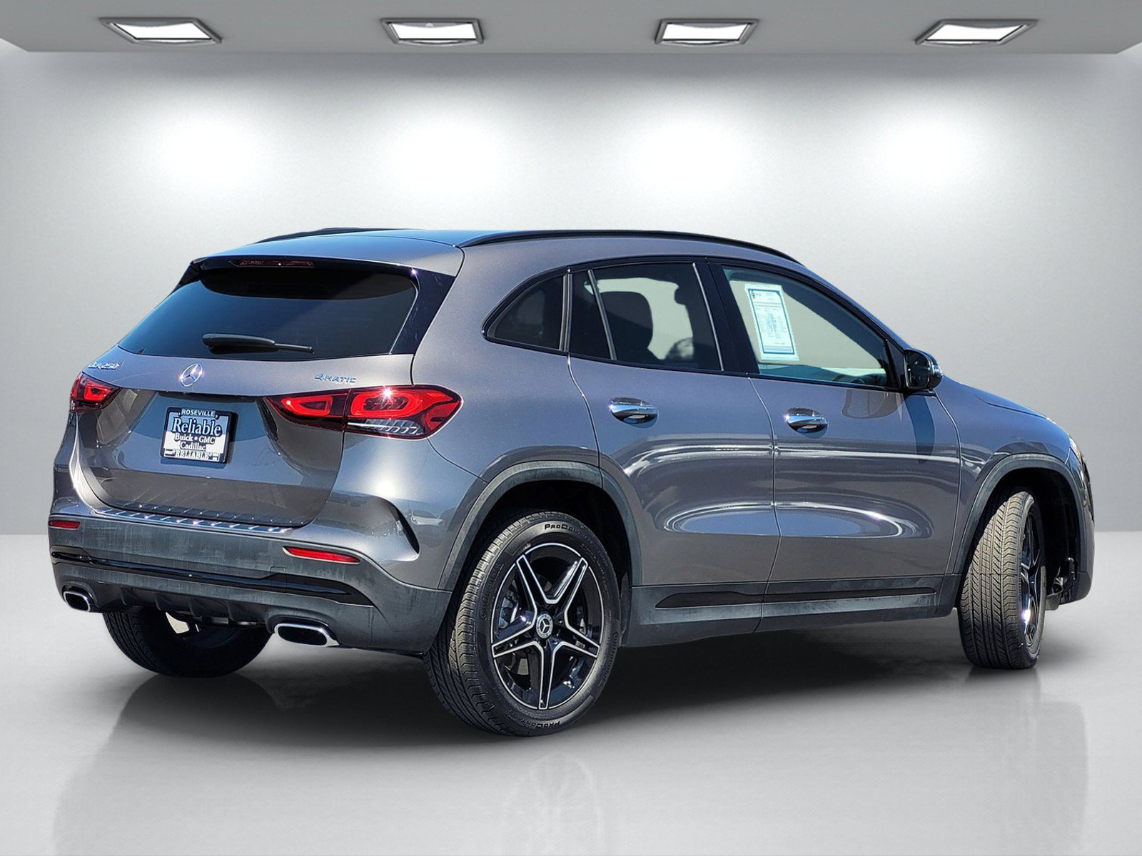 Used 2023 Mercedes-Benz GLA 250 4MATIC image 4