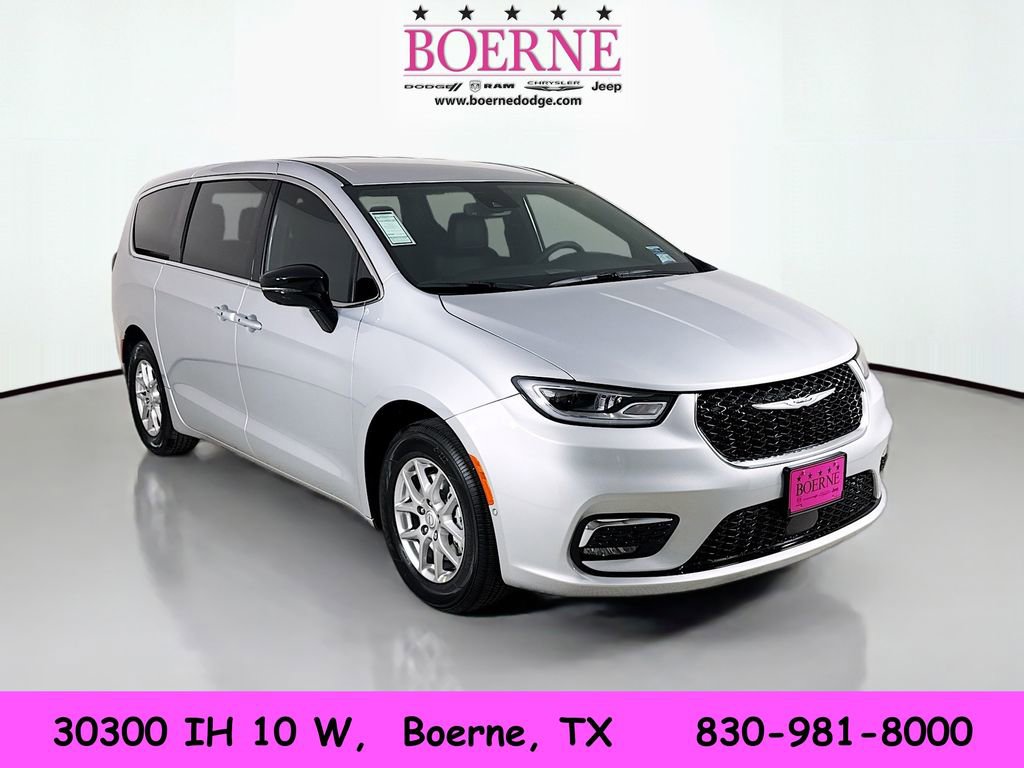 New 2026 Chrysler Pacifica Select