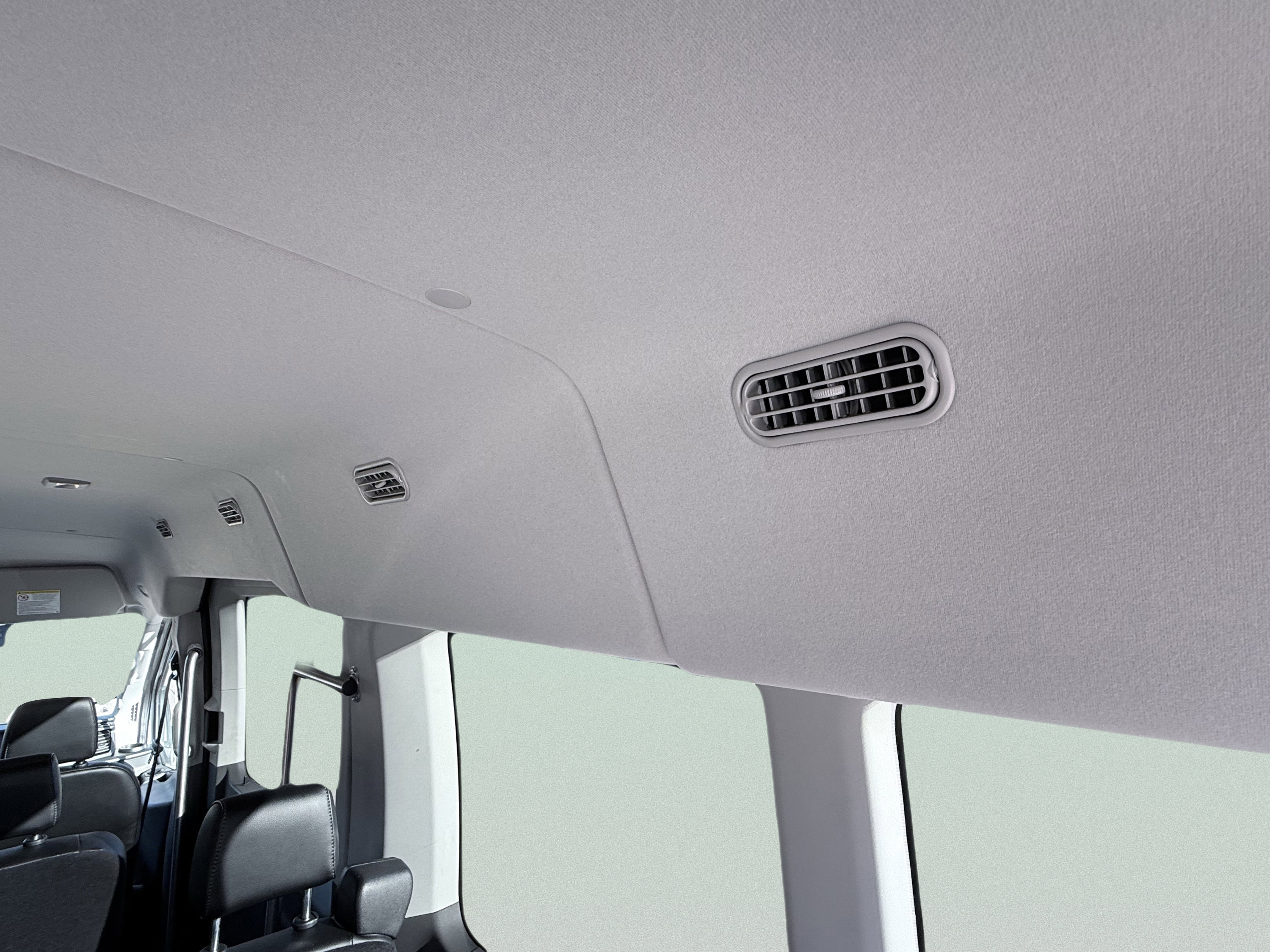 Used 2023 Ford Transit 350 XL image 27