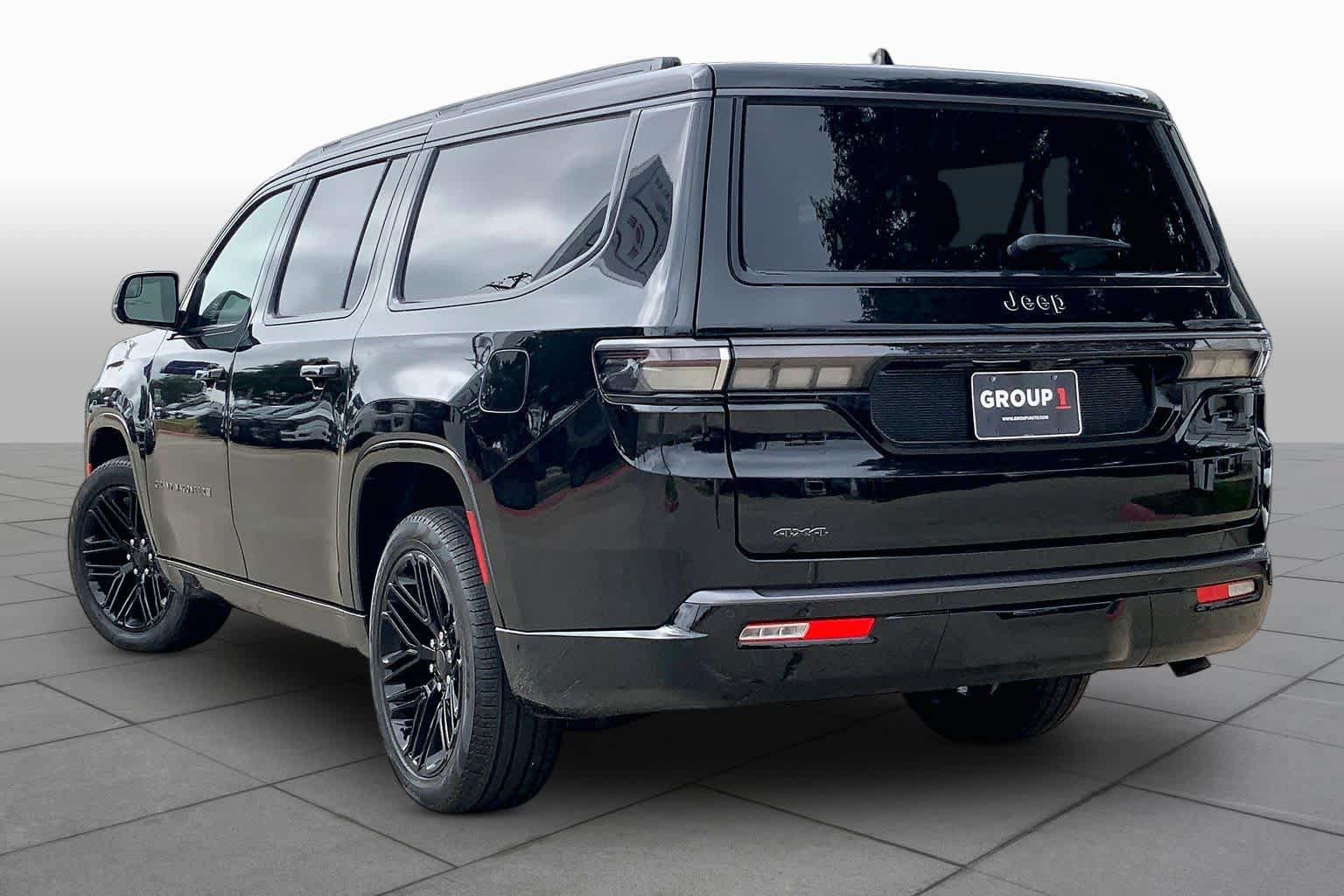 New 2026 Jeep Grand Wagoneer L Limited AWD/4WD image 12