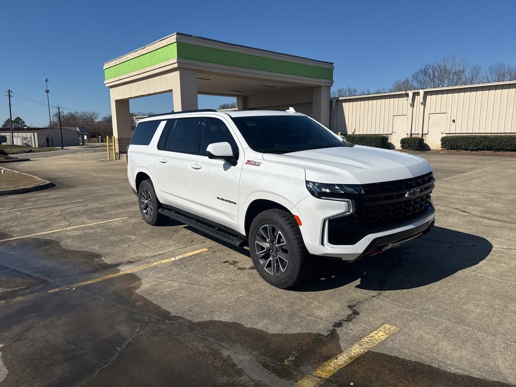 Used 2023 Chevrolet Suburban Z71 w/ Luxury Package image 15