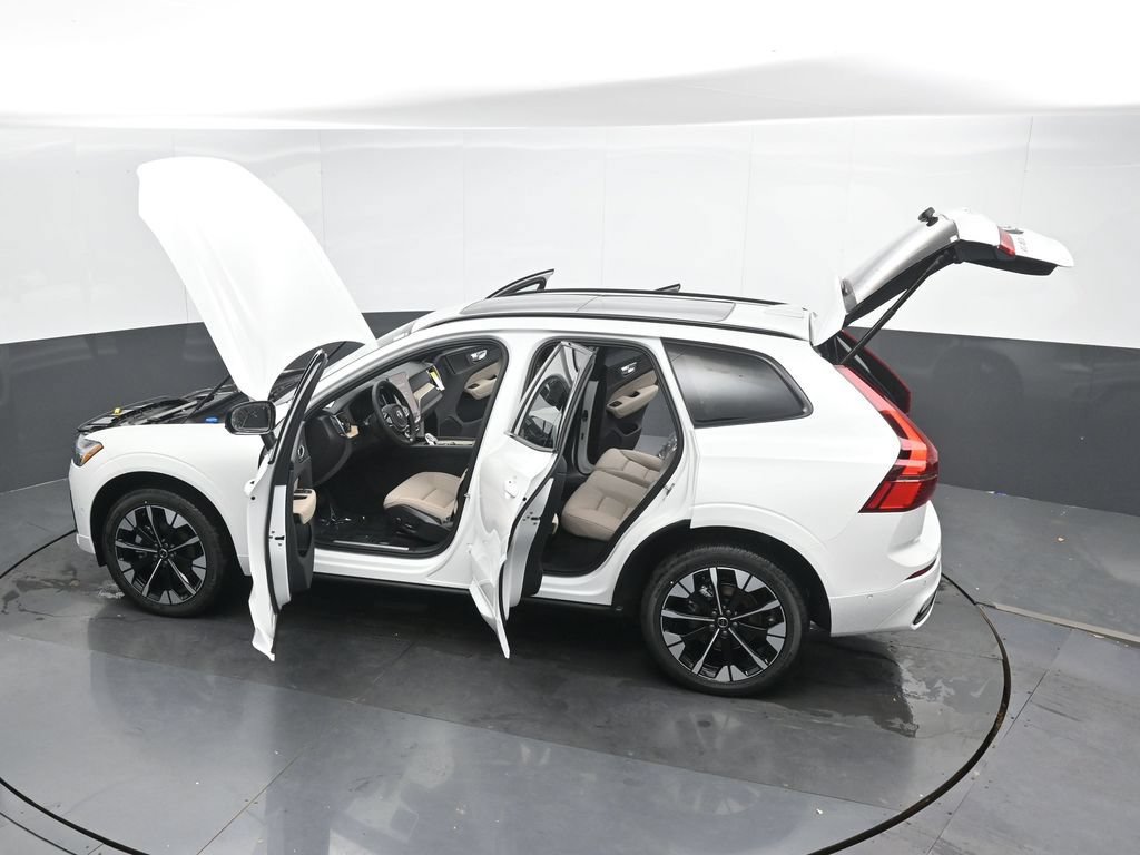 New 2026 Volvo XC60 B5 Plus w/ Climate Package AWD/4WD image 50