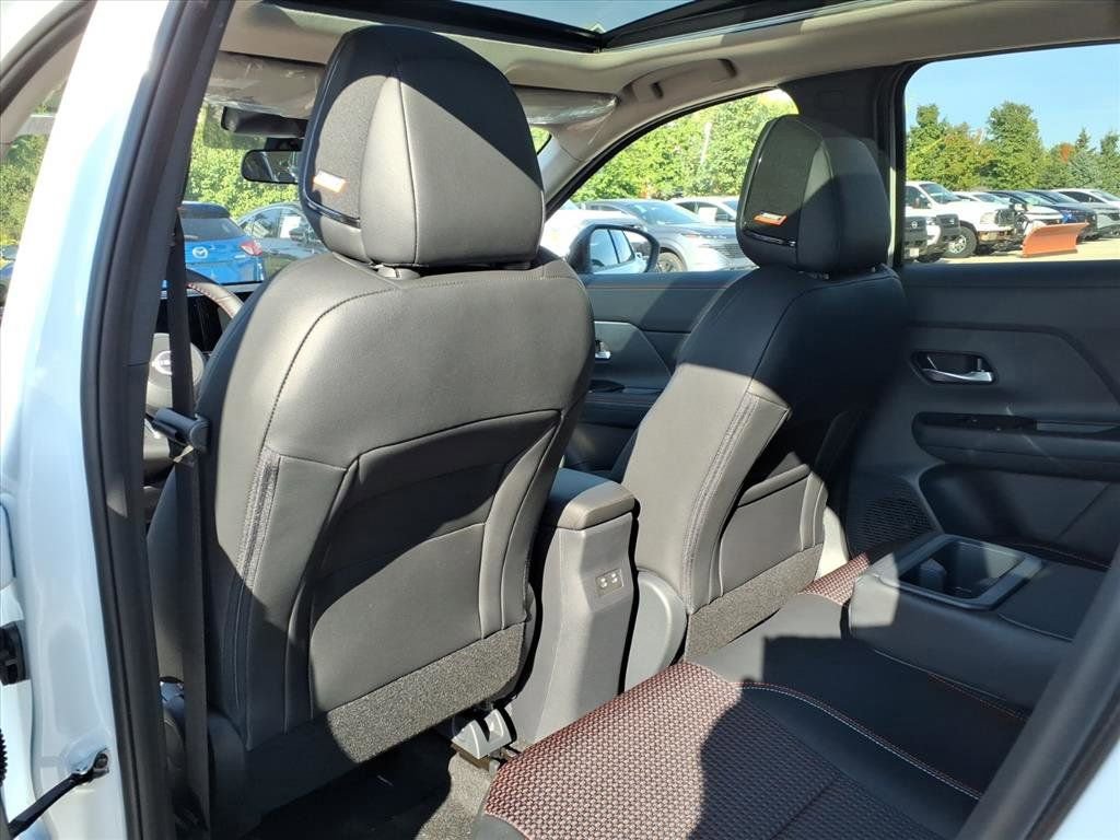 New 2026 Nissan Kicks SR w/ SR Premium Package image 27