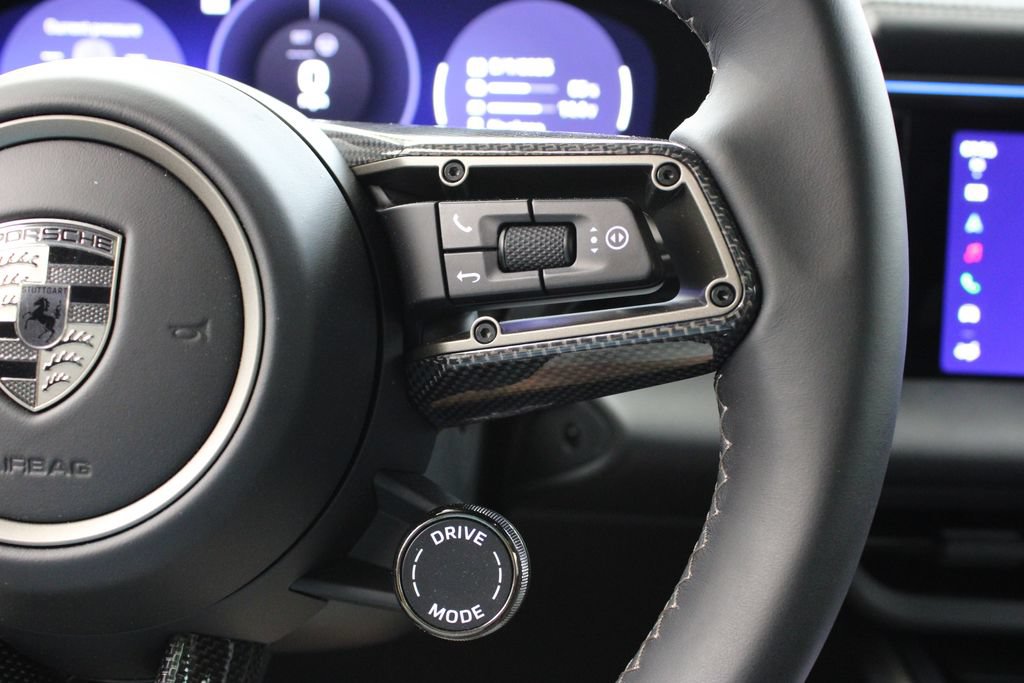 Used 2024 Porsche Macan Turbo Electric AWD/4WD image 36
