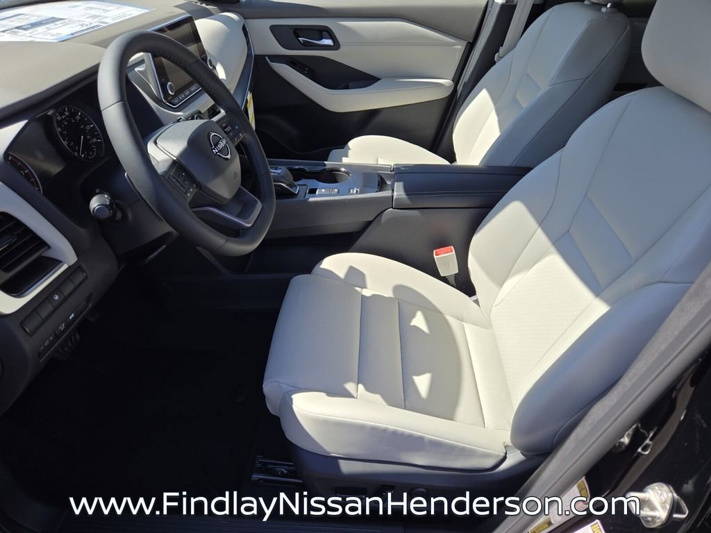 New 2026 Nissan Rogue Dark Armor image 6