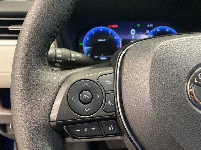 Used 2023 Toyota RAV4 Limited AWD/4WD image 15