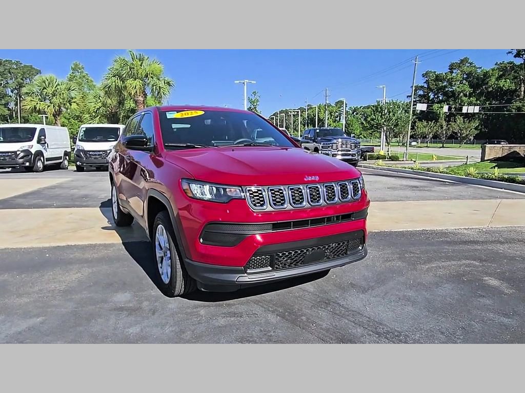 Used 2025 Jeep Compass Sport AWD/4WD image 37