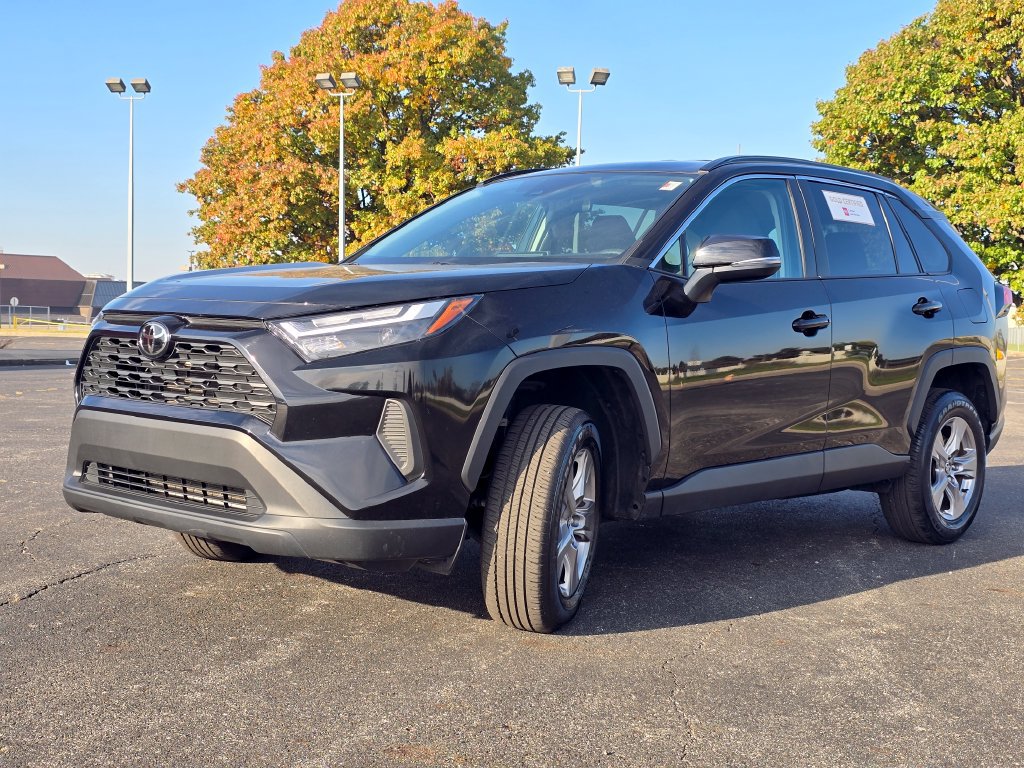 Certified 2025 Toyota RAV4 XLE AWD/4WD image 9