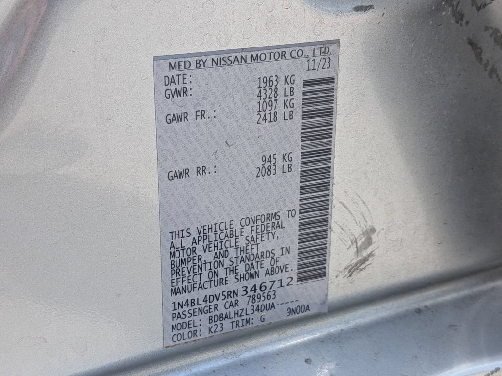 Used 2024 Nissan Altima 2.5 SV FWD image 31