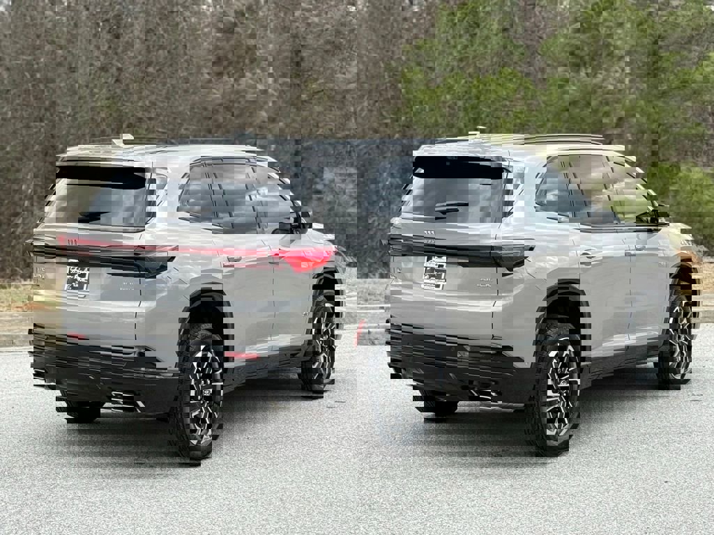 New 2026 Buick Enclave Sport Touring w/ Super Cruise Package image 13