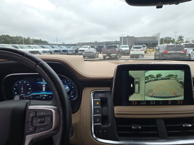 Used 2023 Chevrolet Tahoe Premier w/ Advanced Technology Package RWD image 16