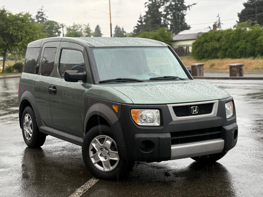 Used 2005 Honda Element LX image 2